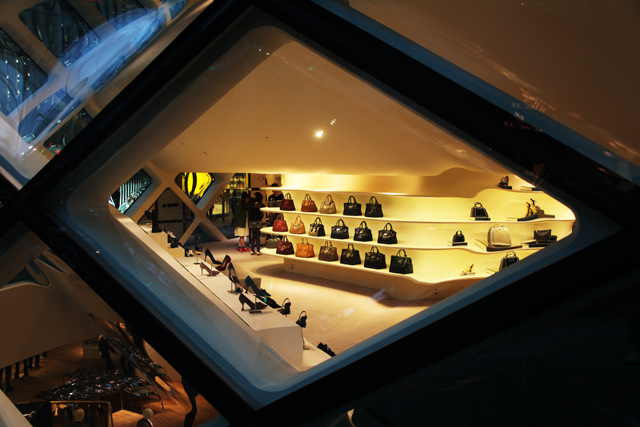 PRADA　BOUTIQUE　AOYAMA　南青山